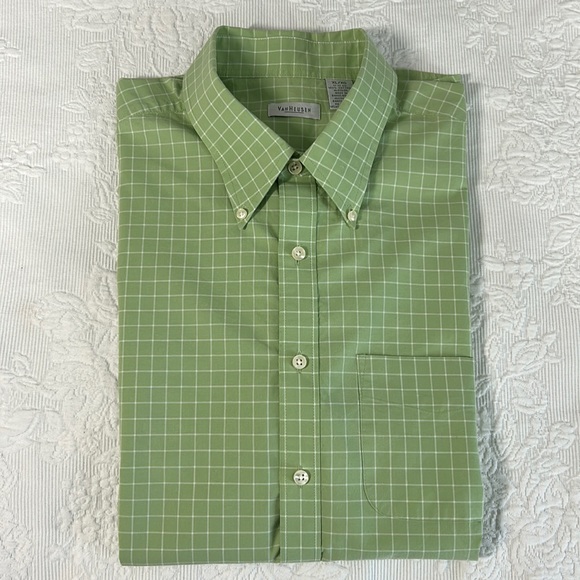 VAN HEUSEN MENS SHORT SLEEVE BUTTON DOWN GREEN AND WHITE CHECKERED SHIRT XL - Picture 1 of 10